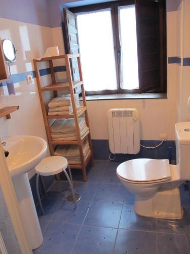 Foto del baño de Apartamentos Rurales la Estación