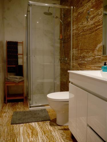 Foto del baño de Cacilhas Guest Apartments