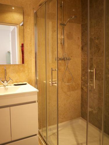 Foto del baño de Cacilhas Guest Apartments