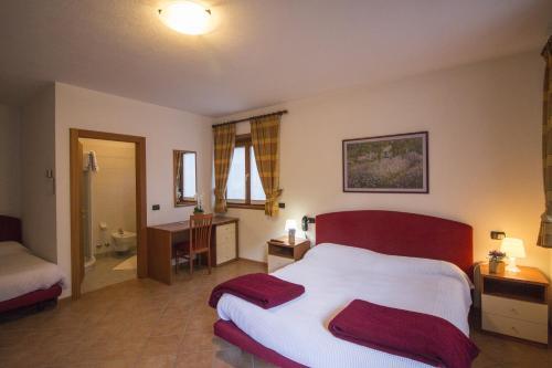 Foto del baño de Hotel La Val