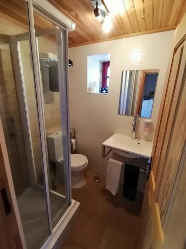 Foto del baño de Casas do Pastor - Chalés