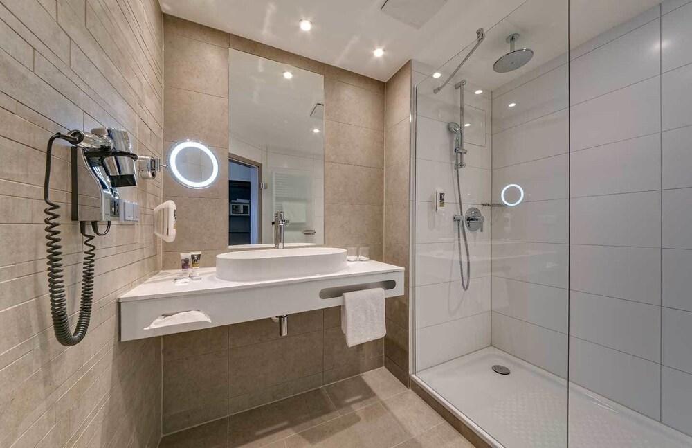 Foto del baño de Mercure Hotel am Entenfang Hannover