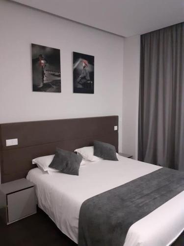 Foto de una habitación de Basto Vila Hotel