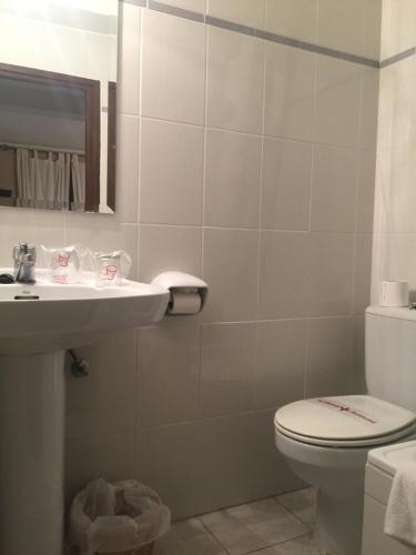 Foto del baño de Pensión Susierra