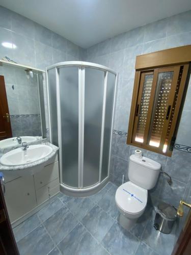 Foto del baño de Hostal Restaurante EL AVION