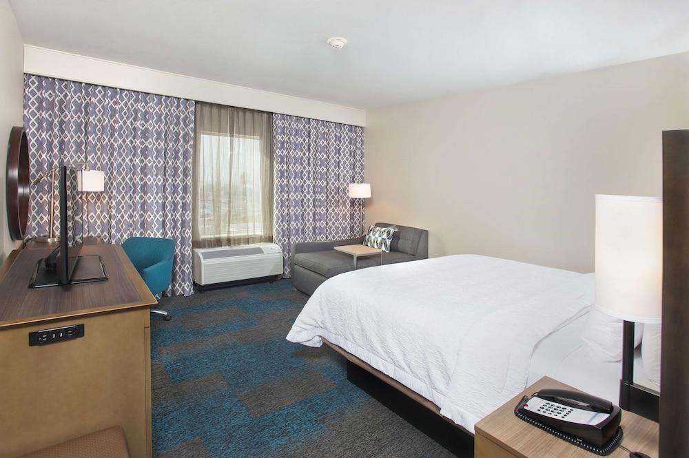 Foto de una habitación de Hotel Hampton Inn &amp;amp; Suites LAX El Segundo, CA