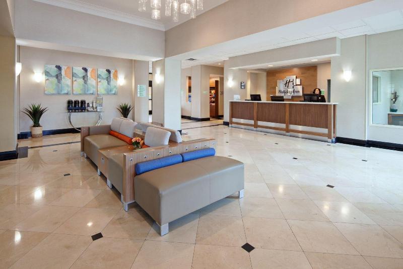 Foto de las zonas nobles de Holiday Inn Palmdale-Lancaster, an IHG Hotel