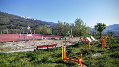 Foto de una habitación de Casas y chalets La Covatilla III