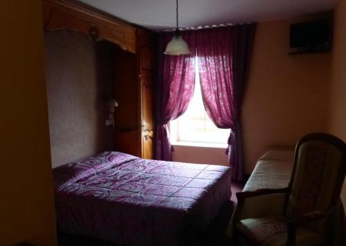 Foto de una habitación de Hotel De France