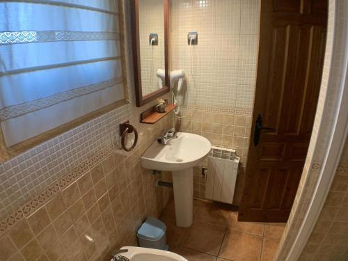 Foto del baño de Villa El Bulín de Braojos - 3 Casas