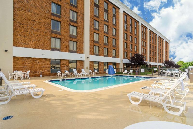 Foto de los servicios de Hotel Quality Inn West End