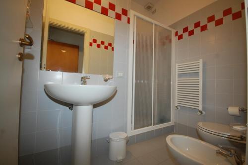 Foto del baño de Casa Religiosa Di Ospitalità Nazareno