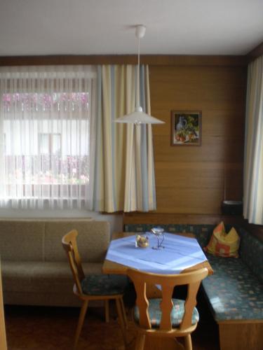 Room – Apartments Alpenrose