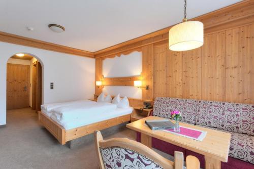 Room – Hotel Troschana