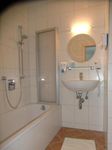 Bathroom – Hotel Tannenhof