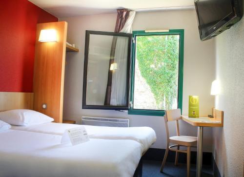 Room – B&amp;amp;B Hôtel Vierzon