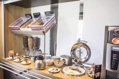 Dining – B&amp;amp;B Hôtel Vierzon