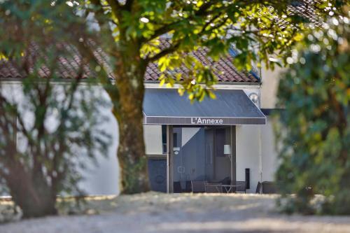 Foto del exterior de Brit Hotel du Parc Niort