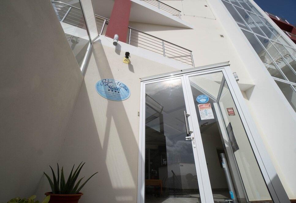 Blue Marlin Hotel, Mindelo. Desde 83.39€ - Central de Reservas