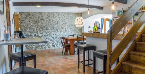 Foto de restauración de Chalet La Maitreya