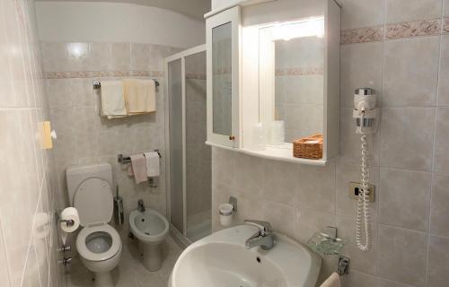 Foto del baño de Hotel Aurora