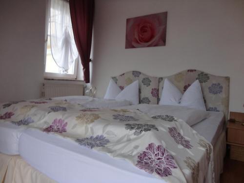 Foto de una habitación de Hotel am Schloss