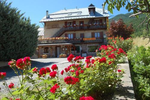 Foto del exterior de Hotel Au Bon Logis