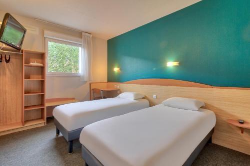 Foto de una habitación de B&amp;amp;B Hotel Pau Lescar