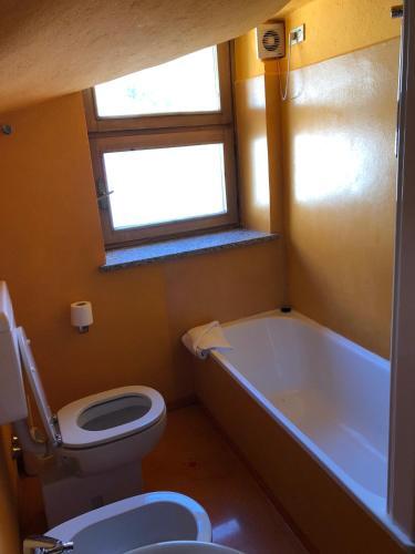 Bathroom – Hotel Punta Maquignaz