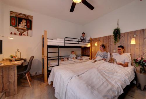 Foto de una habitación de Hotel De Kroon