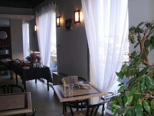 Foto de restauración de Hotel Citotel Saint Jacques