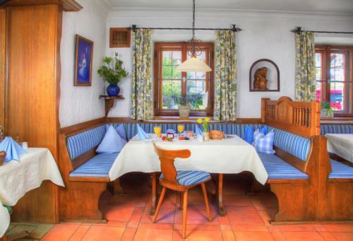 Foto de restauración de Land Wirtschaft Höß