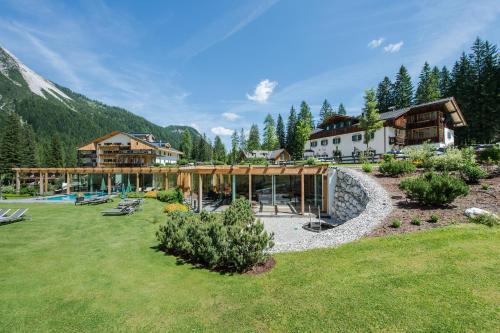 Foto de los servicios de Hotel Dolomitenhof &amp;amp; Chalet Alte Post