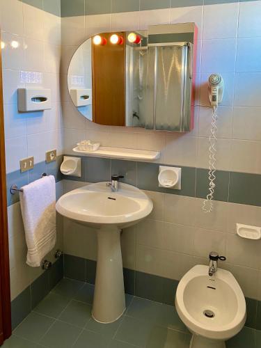 Foto del baño de Hotel Marolda