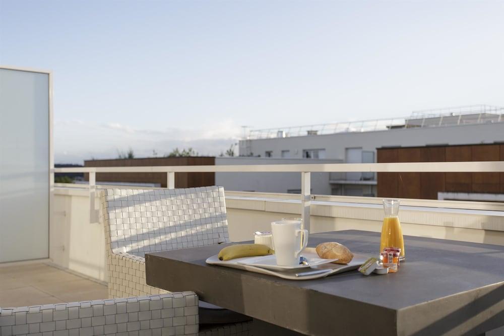 Foto del exterior de Aparthotel Tulip Inn Massy Palaiseau - Residence