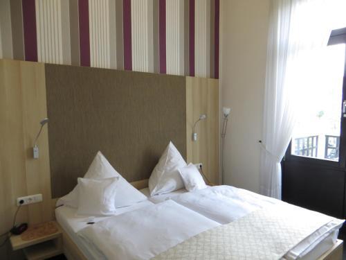 Room – Hotel Kronprinzen