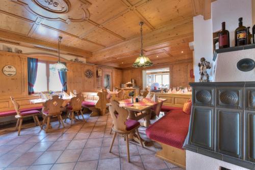 Dining – Hotel Traube
