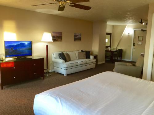 Room – Hotel The Beach Haus - Traverse City