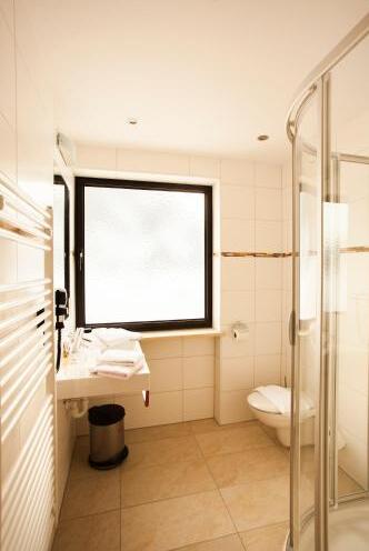 Bathroom – Hotel Schönauer Hof
