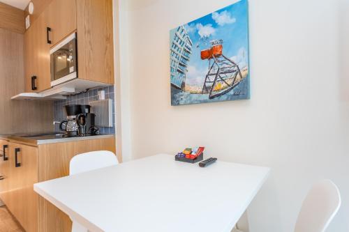 Room – ApartDirect Hammarby Sjöstad