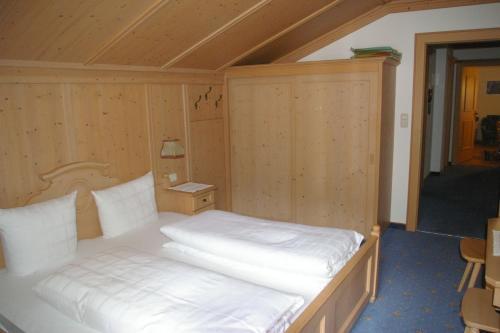 Room – Hotel Maximilian
