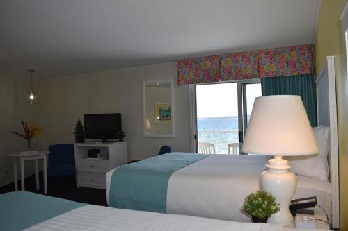 Room – Hotel Breakers Resort - Lakeside