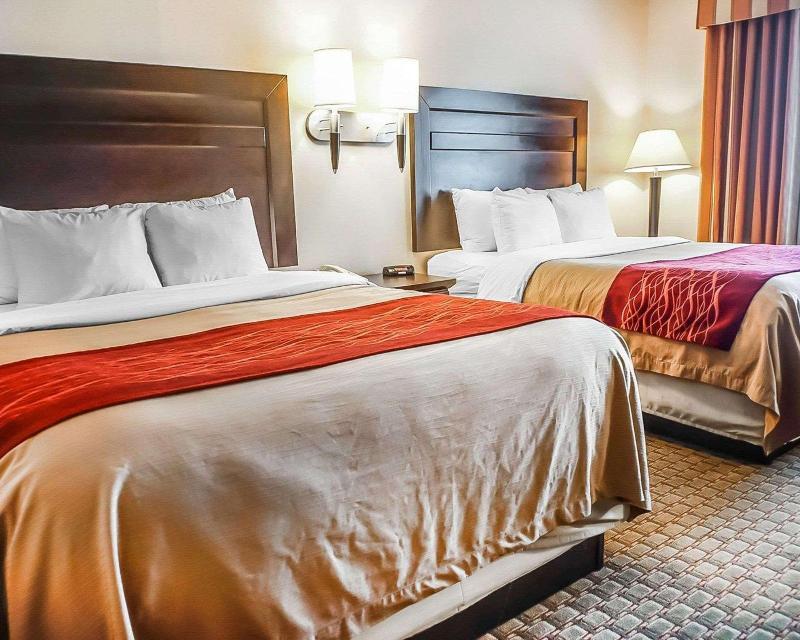 Foto de una habitación de Hotel Quality Inn &amp;amp; Suites Roswell