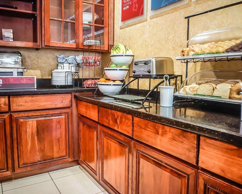 Foto de restauración de Hotel Quality Inn &amp;amp; Suites Roswell