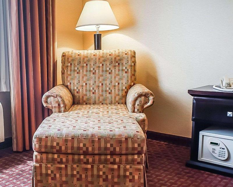 Foto de una habitación de Hotel Quality Inn &amp;amp; Suites Roswell