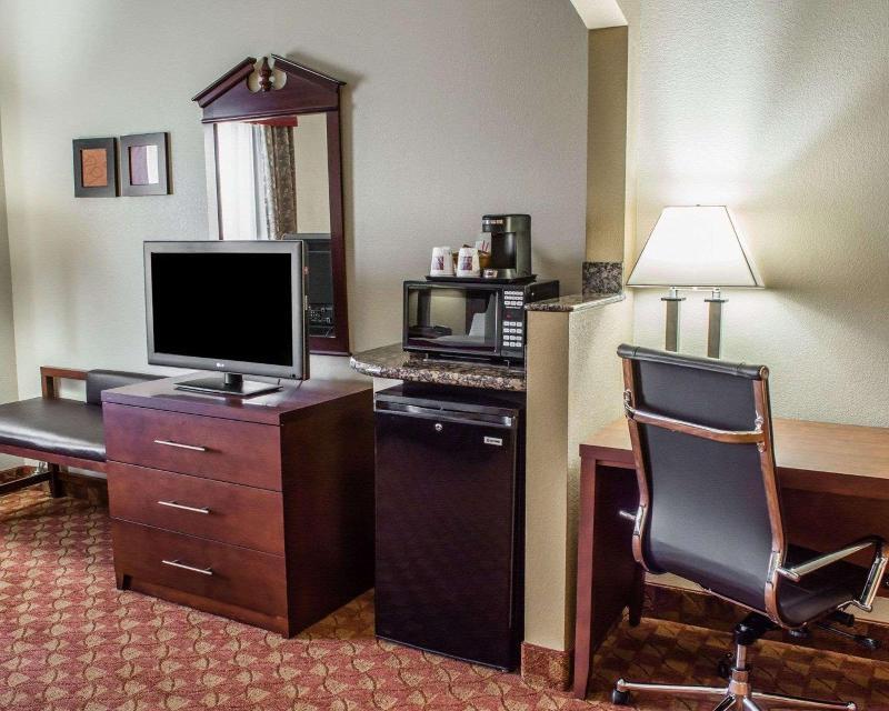 Photo – Hotel Comfort Suites Hagerstown Area