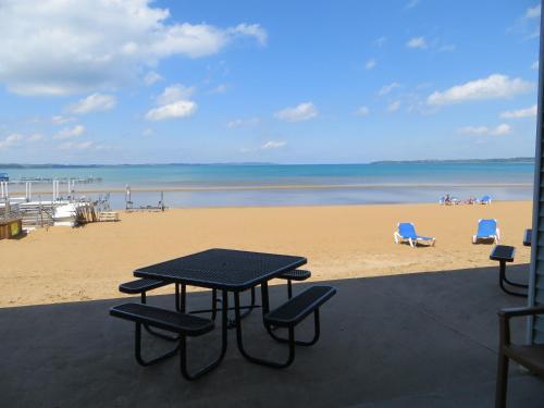 Room – Grand Beach Resort Hotel