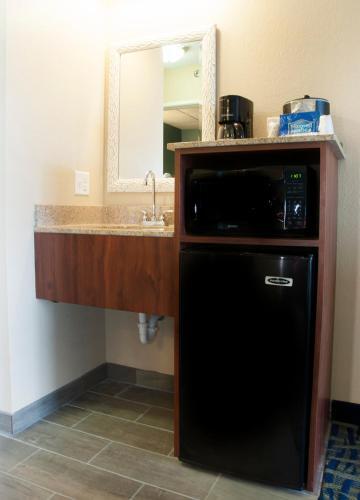 Room – Grand Beach Resort Hotel