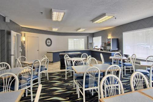 Dining – Grand Beach Resort Hotel