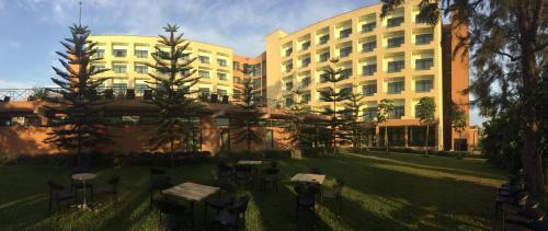 Gorillas Golf Hotel, Kigali - Central de Reservas